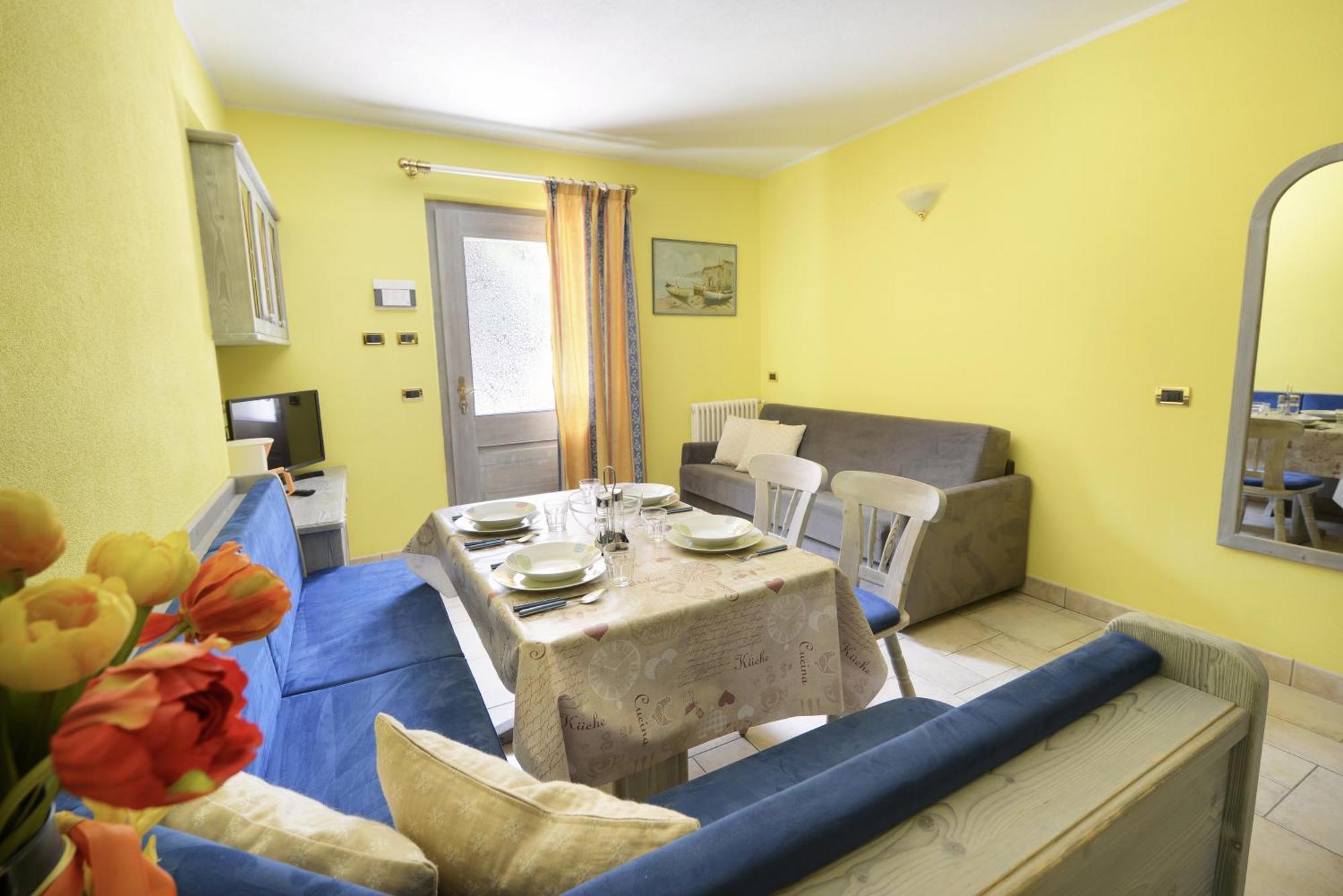 ליביניו Residence Le Cascate מראה חיצוני תמונה