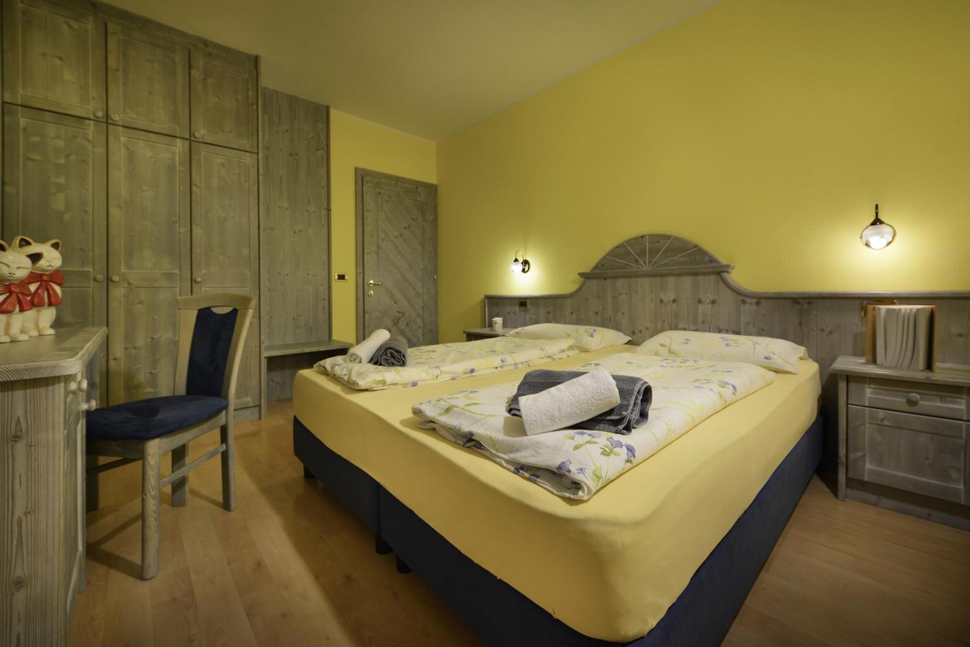 ליביניו Residence Le Cascate מראה חיצוני תמונה