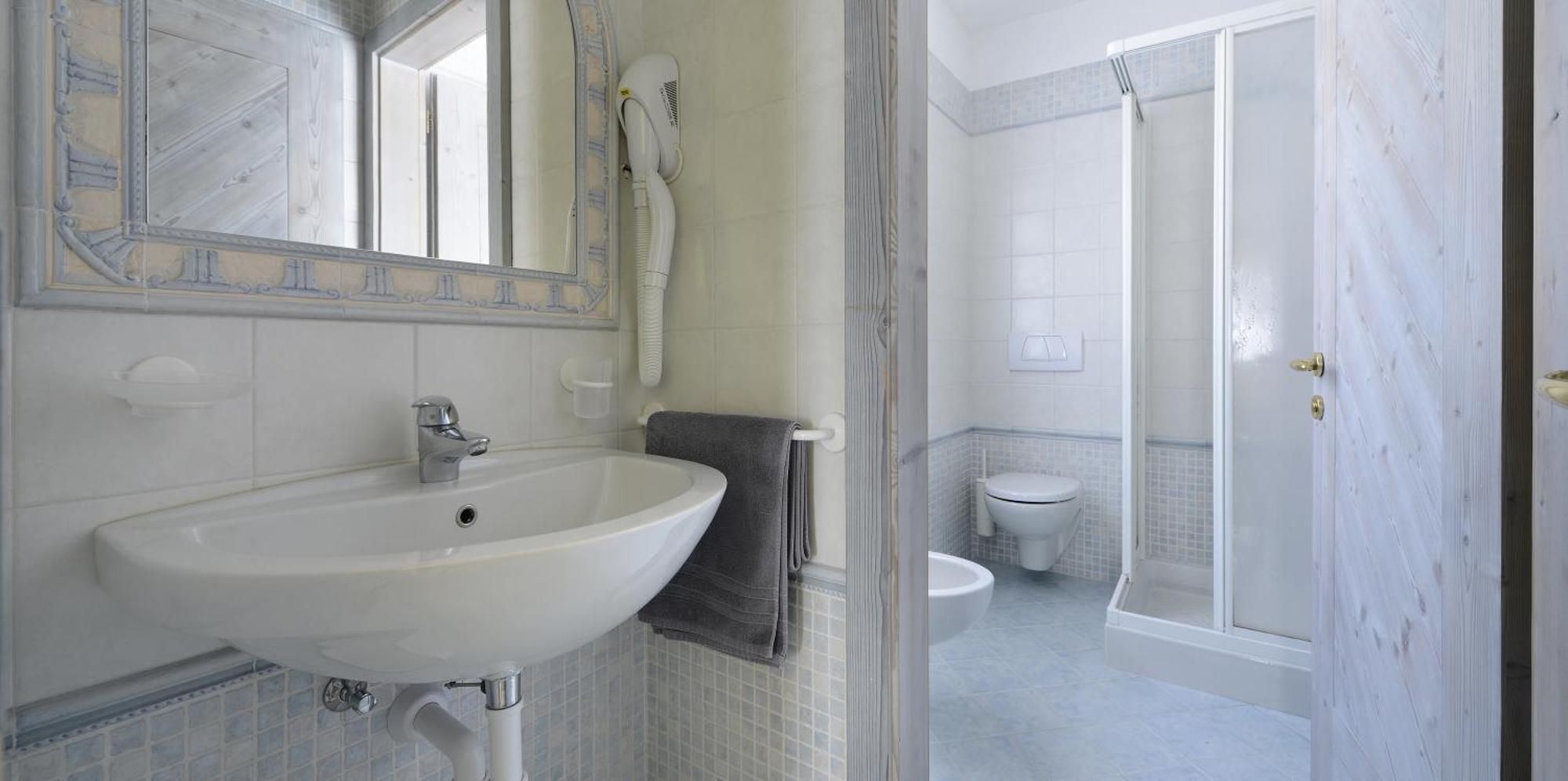 ליביניו Residence Le Cascate מראה חיצוני תמונה