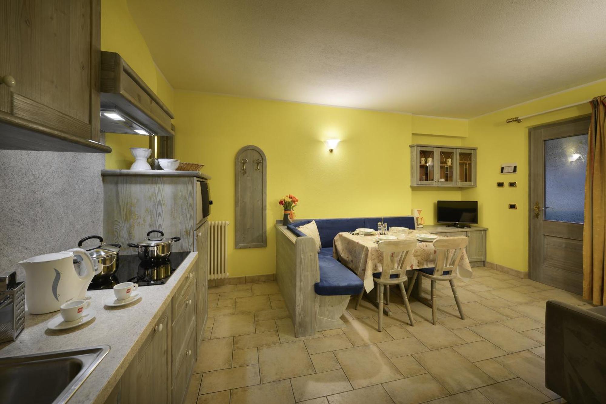 ליביניו Residence Le Cascate מראה חיצוני תמונה